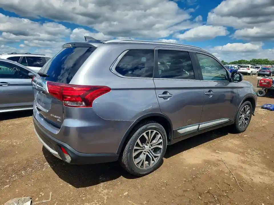 JA4AD3A32HZ070846 2017 MITSUBISHI OUTLANDER-2