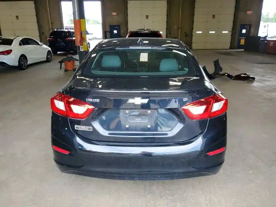 1G1BC5SM0J7163357 2018 CHEVROLET CRUZE-5