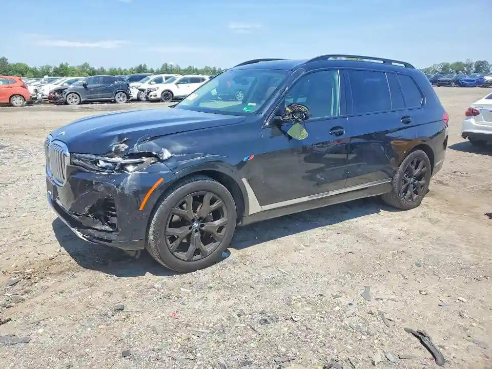 5UXCW2C05M9H62066 2021 BMW X7-0