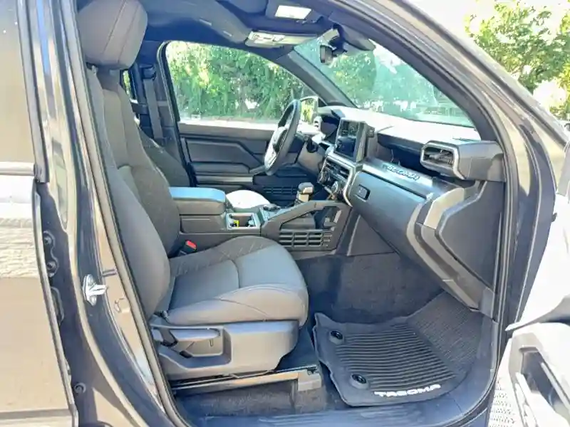 3TMLB5JN3SM154801 2025 TOYOTA TACOMA-4