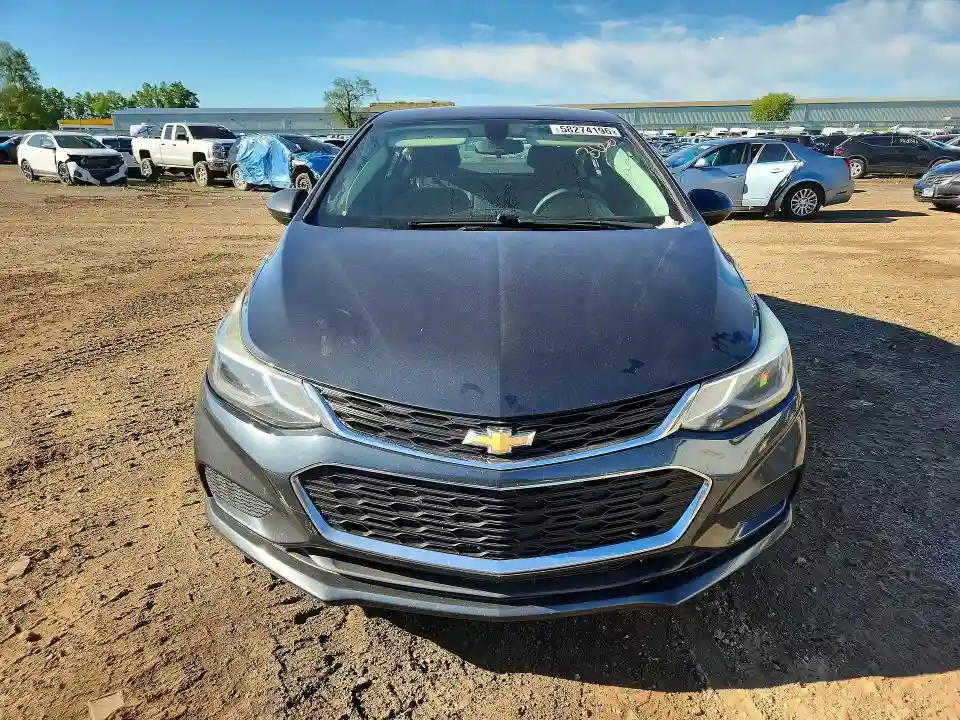 1G1BE5SM9J7106066 2018 CHEVROLET CRUZE-4