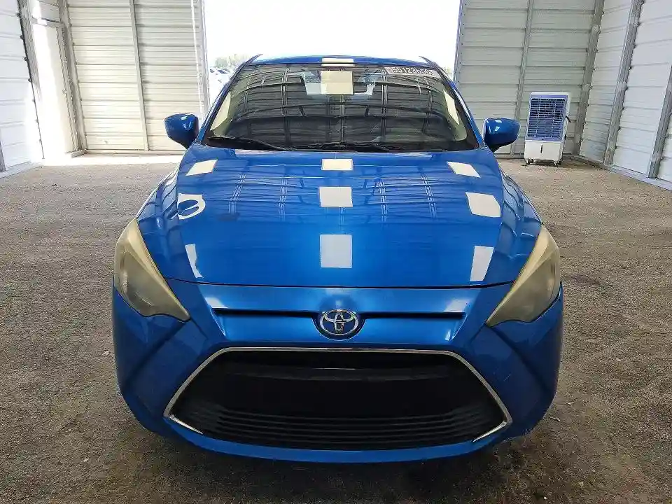 3MYDLBYV0HY196254 2017 TOYOTA YARIS-4
