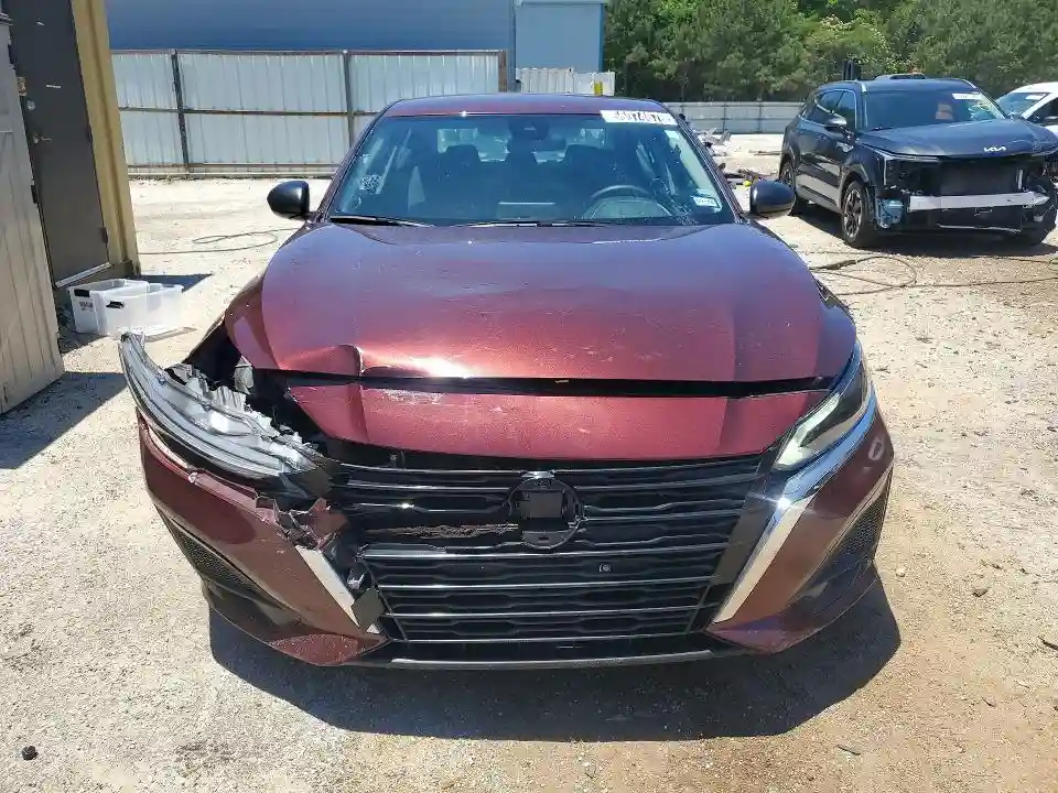 1N4BL4DV3SN333981 2025 NISSAN ALTIMA-4