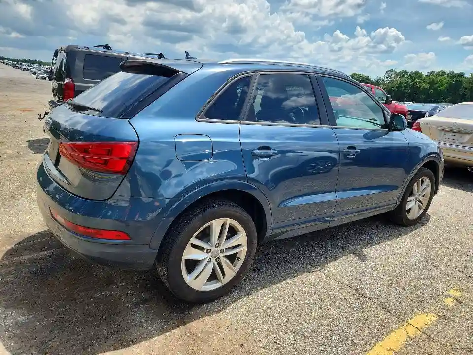 WA1BCCFS8HR008830 2017 AUDI Q3-2
