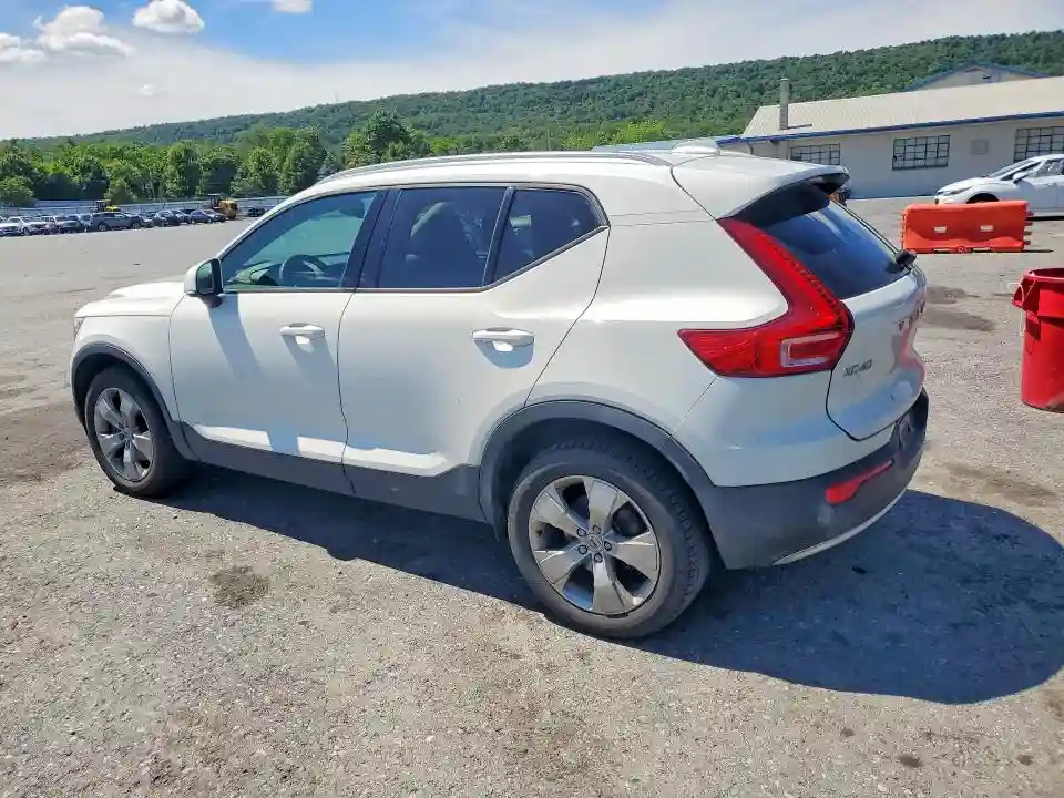 YV4AC2HK2L2226284 2020 VOLVO XC40-1