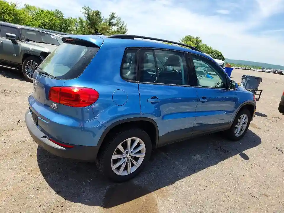 WVGBV7AX6HK052257 2017 VOLKSWAGEN TIGUAN-2