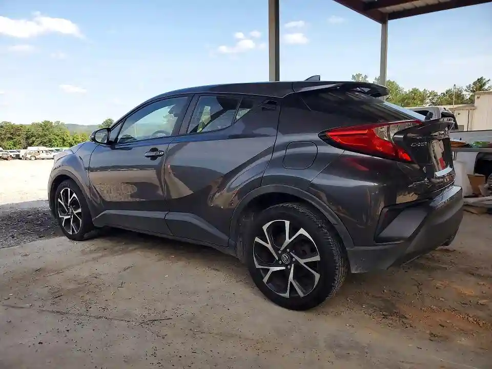 NMTKHMBX9JR042361 2018 TOYOTA C-HR-1
