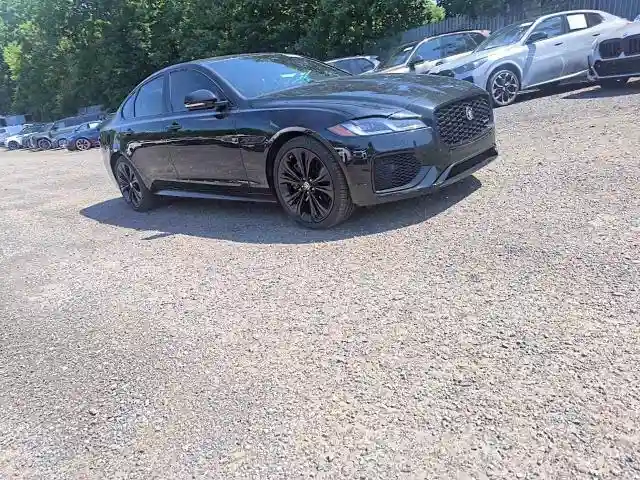 SAJBL4GX0RCY96548 2024 JAGUAR XF-2