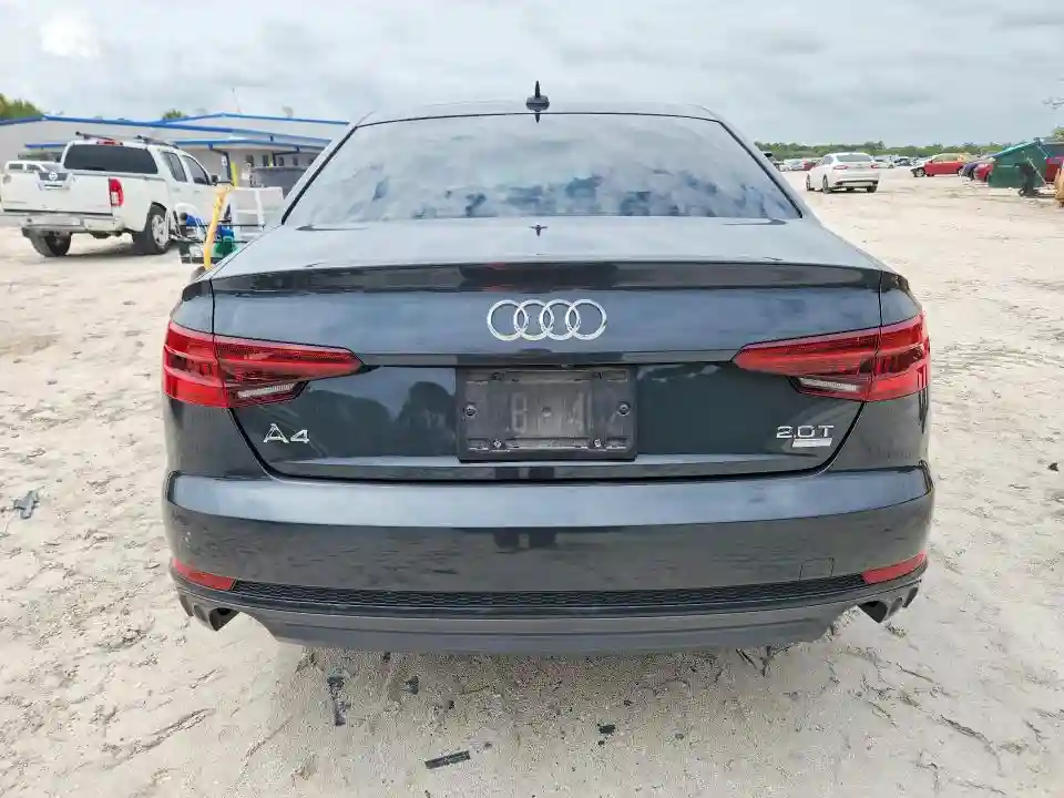 WAUKMAF45JA231563 2018 AUDI A4-5