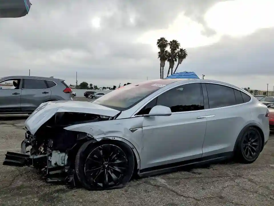 5YJXCAE28GF020966 2016 TESLA MODEL X-0