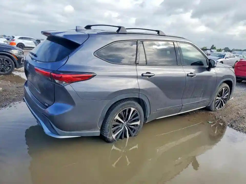 5TDLZRAH5MS068907 2021 TOYOTA HIGHLANDER-2