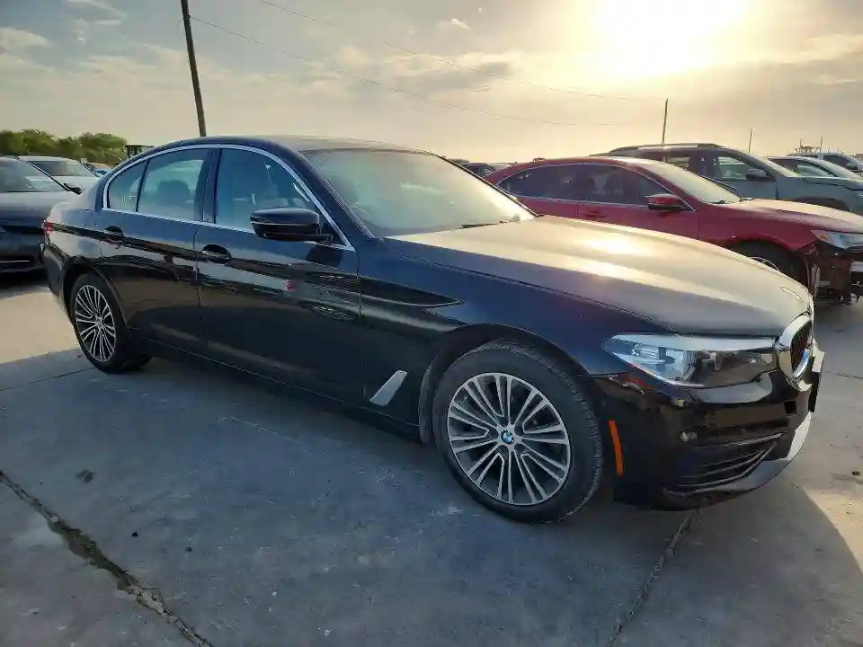WBAJE5C55KWA98646 2019 BMW 5 SERIES-3