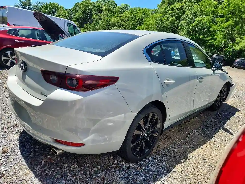 JM1BPABM3S1761161 2025 MAZDA MAZDA3-2
