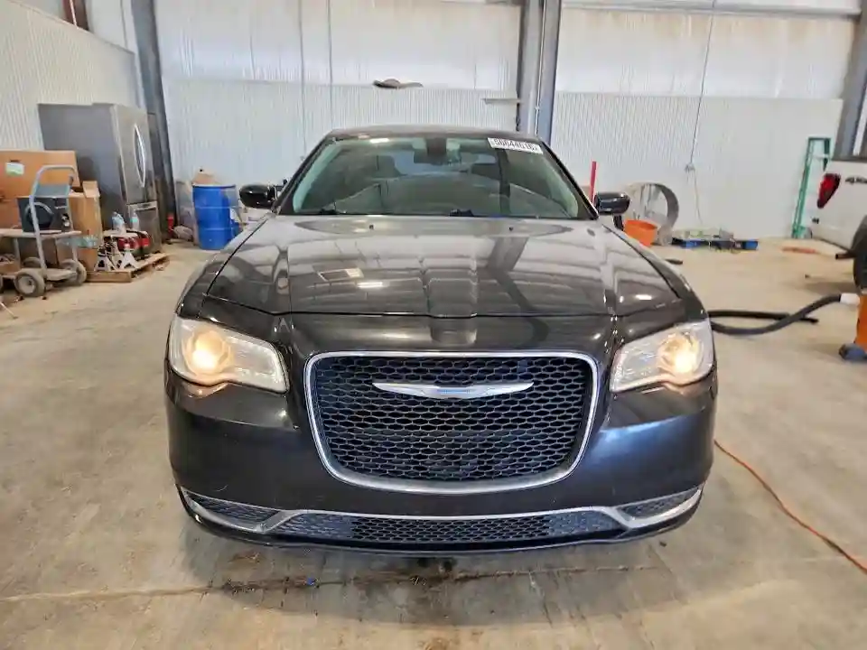2C3CCAAGXFH881899 2015 CHRYSLER 300-4