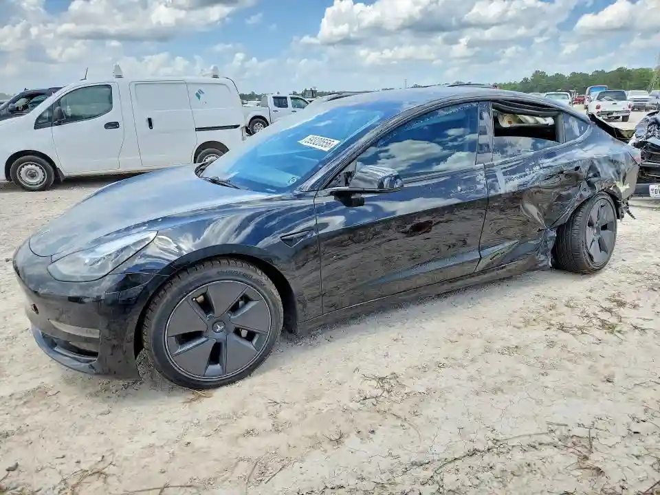 5YJ3E1EA4PF460120 2023 TESLA MODEL 3-0