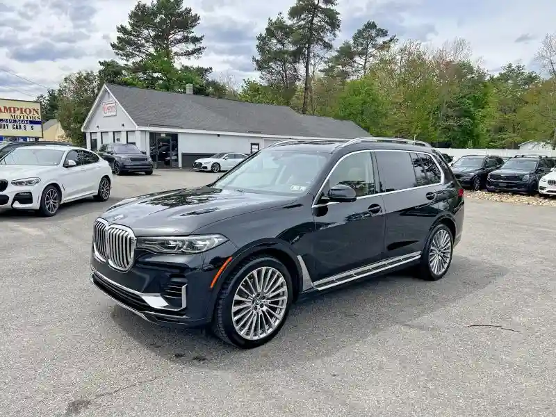 5UXCW2C06M9F67044 2021 BMW X7-0