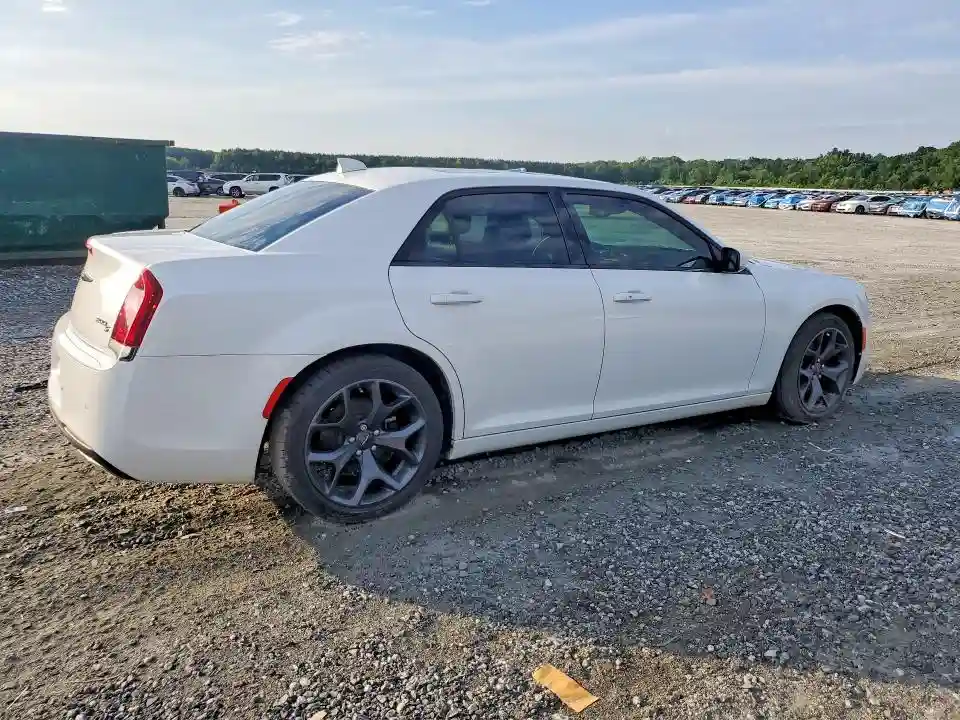 2C3CCABG3MH511826 2021 CHRYSLER 300-2
