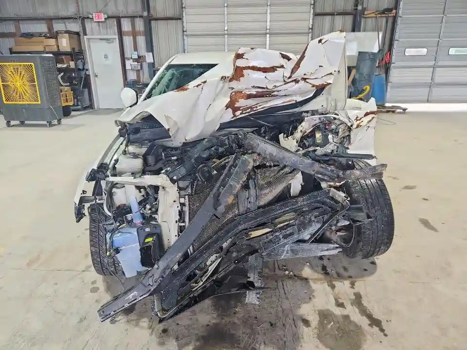 KNALN4D73G5215170 2016 KIA CADENZA-4