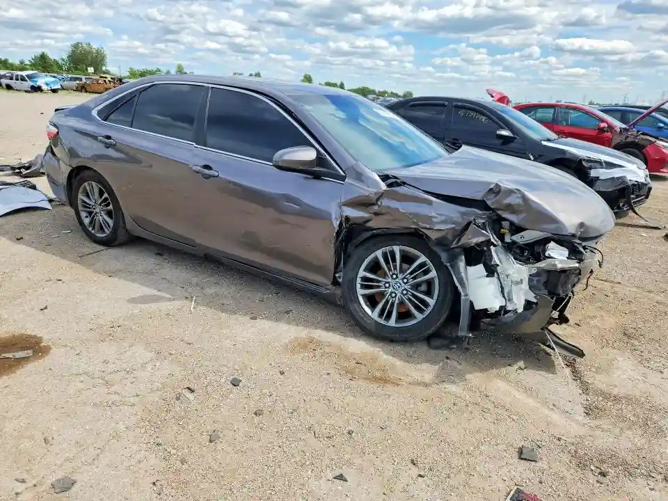 4T1BF1FK3HU304851 2017 TOYOTA CAMRY-3
