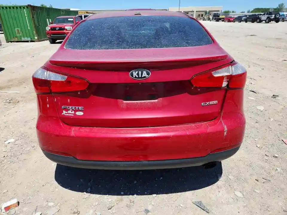 KNAFZ4A82F5282713 2015 KIA FORTE-5
