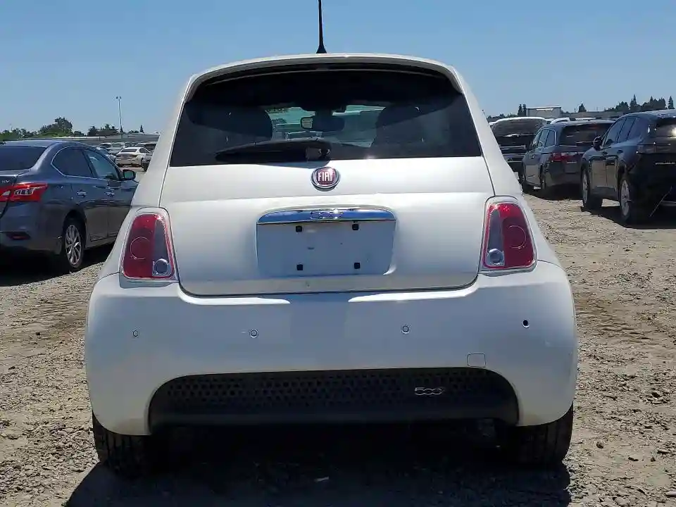 3C3CFFGE5HT699340 2017 FIAT 500-5