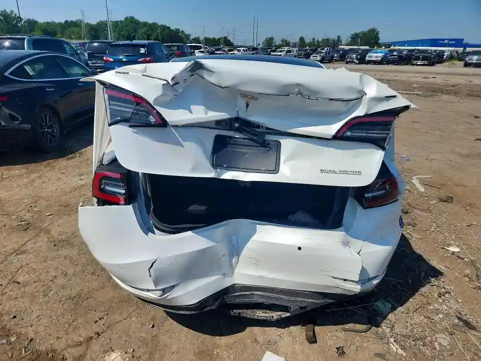 5YJ3E1EC3LF603246 2020 TESLA MODEL 3-5