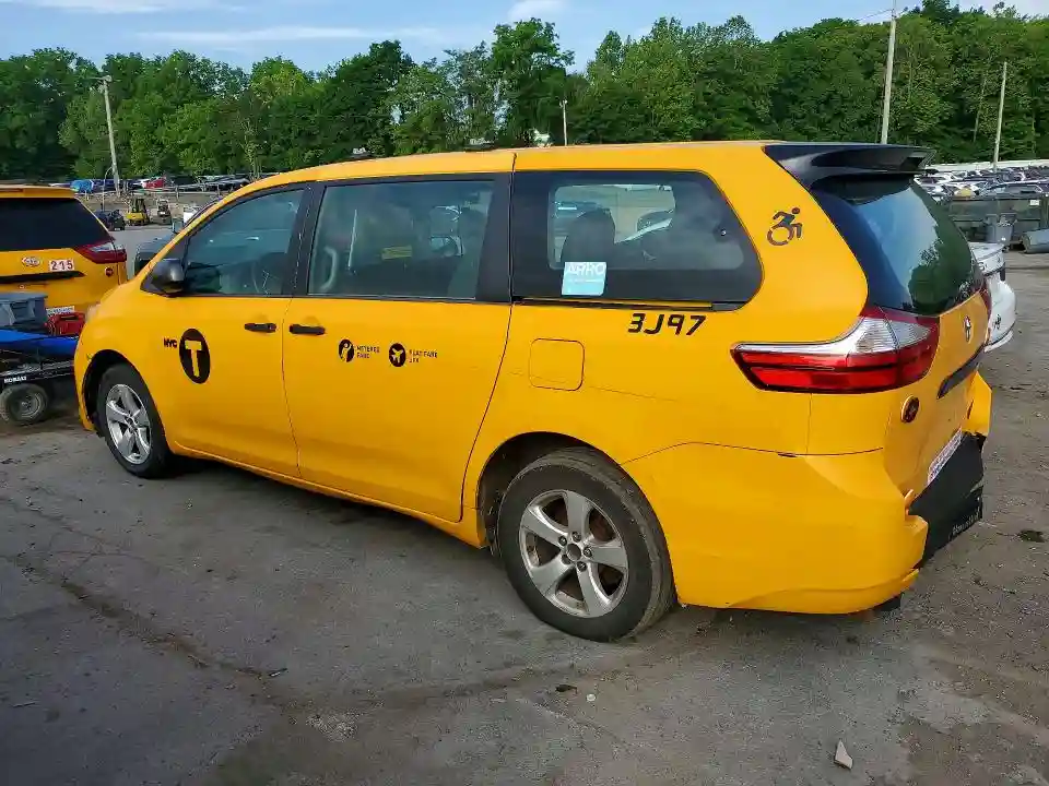 5TDZK3DC2GS718146 2016 TOYOTA SIENNA-1
