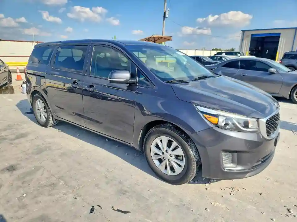 KNDMB5C10H6218879 2017 KIA SEDONA-3