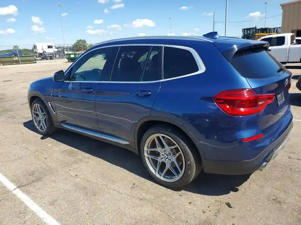 5UXTR9C5XJLC69364 2018 BMW X3-1