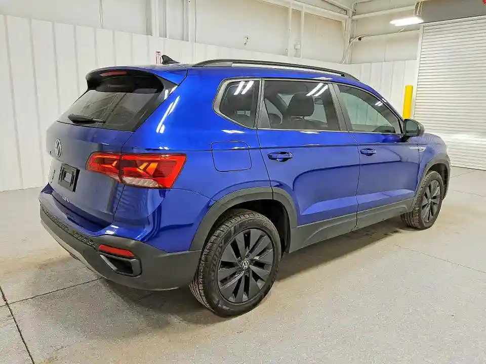 3VVDX7B25NM033814 2022 VOLKSWAGEN TAOS S-2