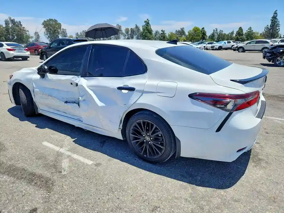 4T1G11AK5MU492388 2021 TOYOTA CAMRY-1