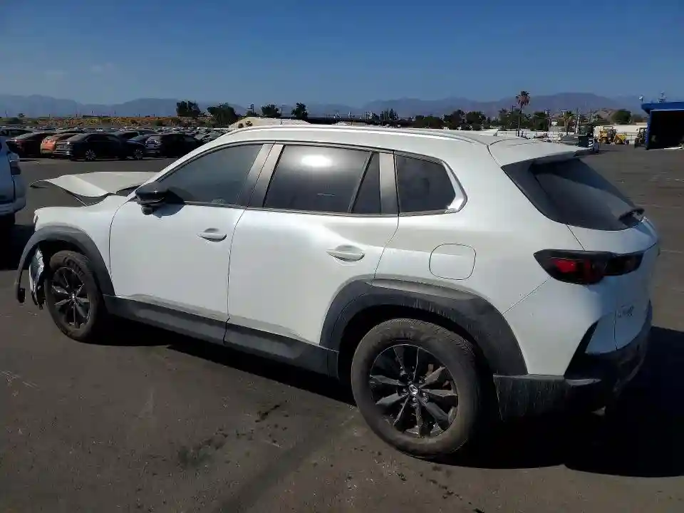 7MMVABDM8SN328543 2025 MAZDA CX-50-1