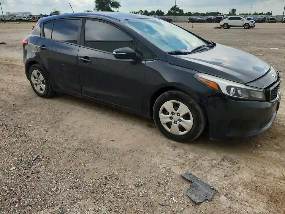 KNAFK5A85H5721593 2017 KIA FORTE-3