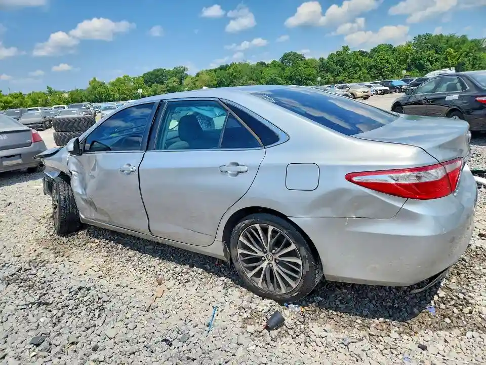 4T1BF1FK1HU758399 2017 TOYOTA CAMRY-1
