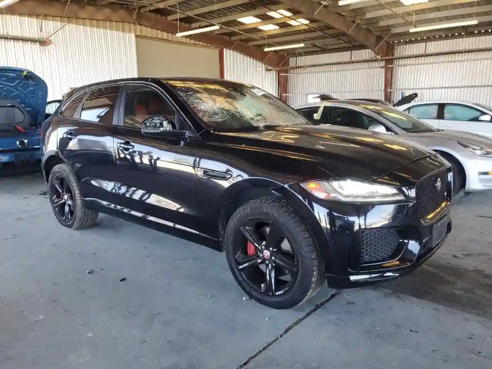 SADCM2FV3KA616308 2019 JAGUAR F-PACE-3