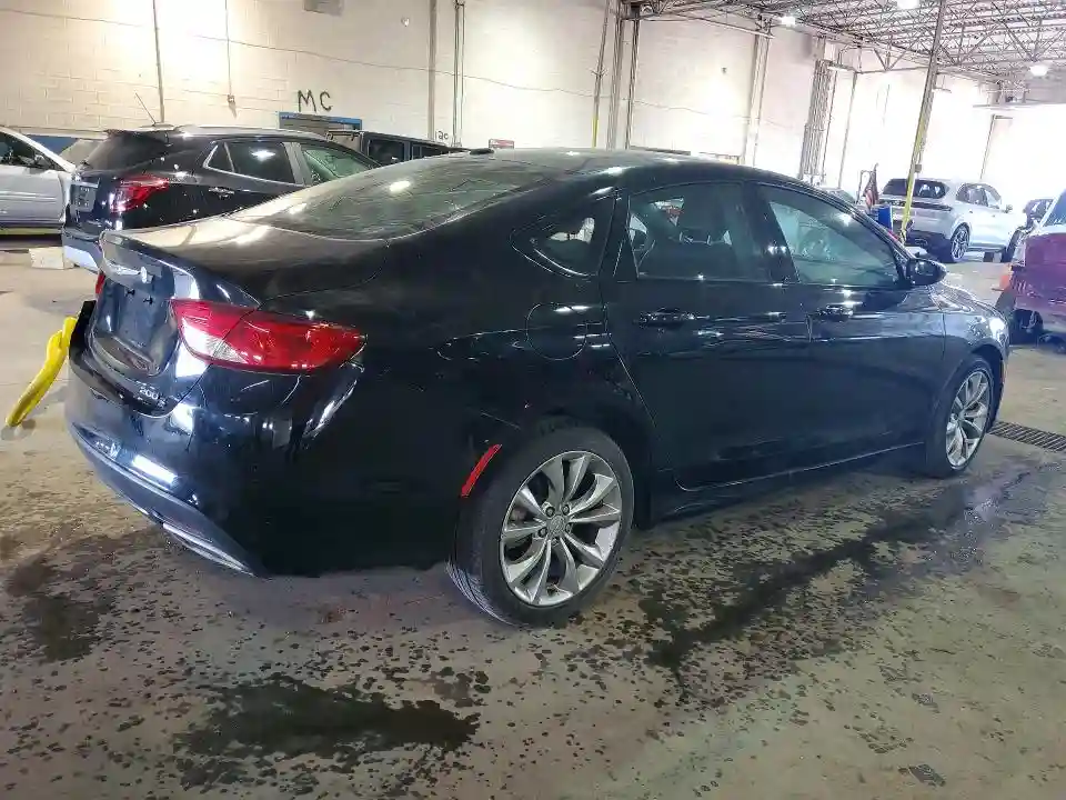 1C3CCCBG7FN717995 2015 CHRYSLER 200-2
