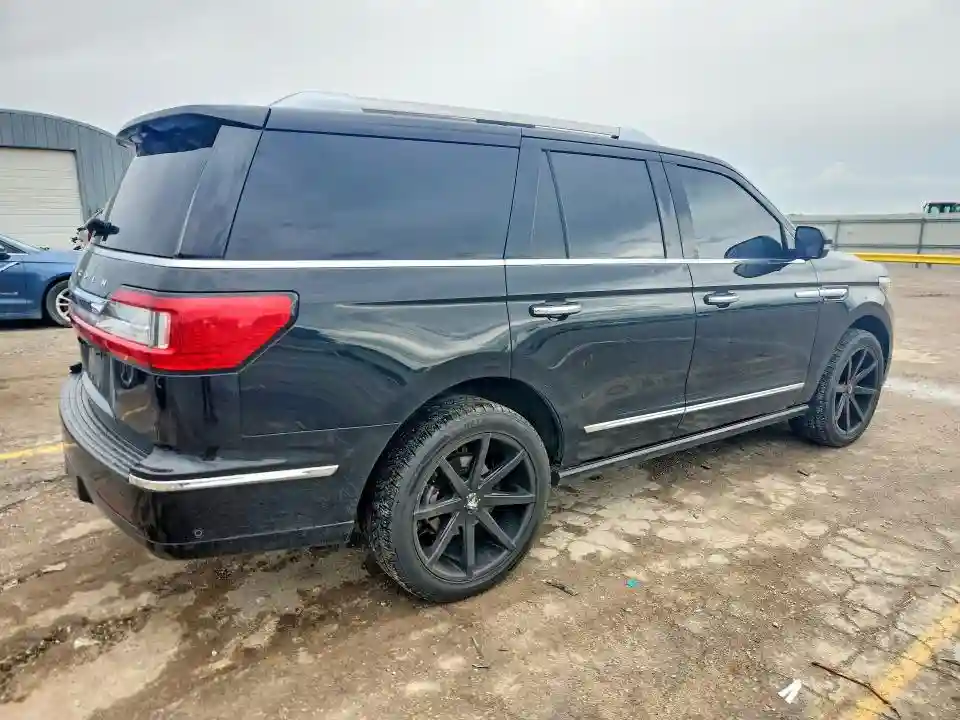5LMJJ2LT9JEL07330 2018 LINCOLN NAVIGATOR-2
