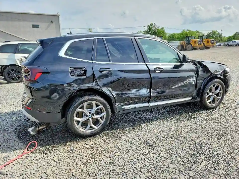 5UX53DP00R9U69414 2024 BMW X3-2