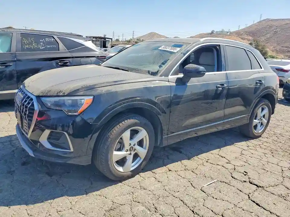 WA1AUCF3XM1132169 2021 AUDI Q3-0