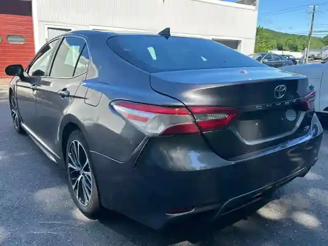 4T1B11HK8KU169725 2019 TOYOTA CAMRY-1