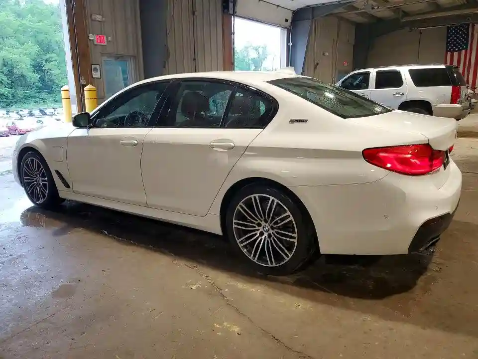 WBAJB1C5XKB376057 2019 BMW 5 SERIES-1