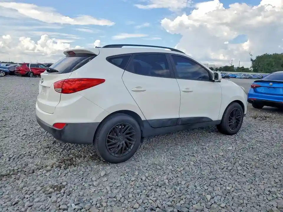 KM8JU3AG6FU087664 2015 HYUNDAI TUCSON-2