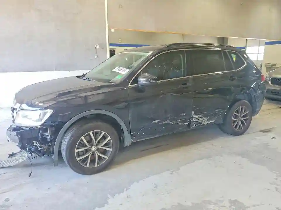 3VV3B7AX5KM013985 2019 VOLKSWAGEN TIGUAN-0