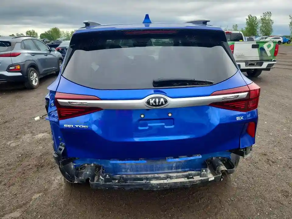 KNDEUCAA0M7119733 2021 KIA SELTOS-5
