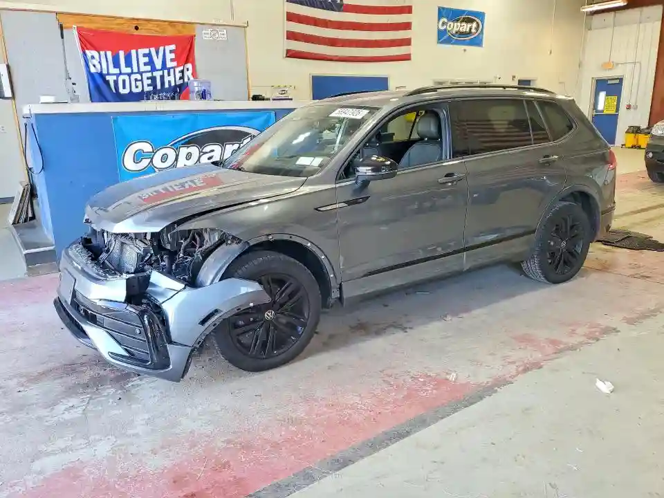 3VV8B7AX0NM098521 2022 VOLKSWAGEN TIGUAN-0