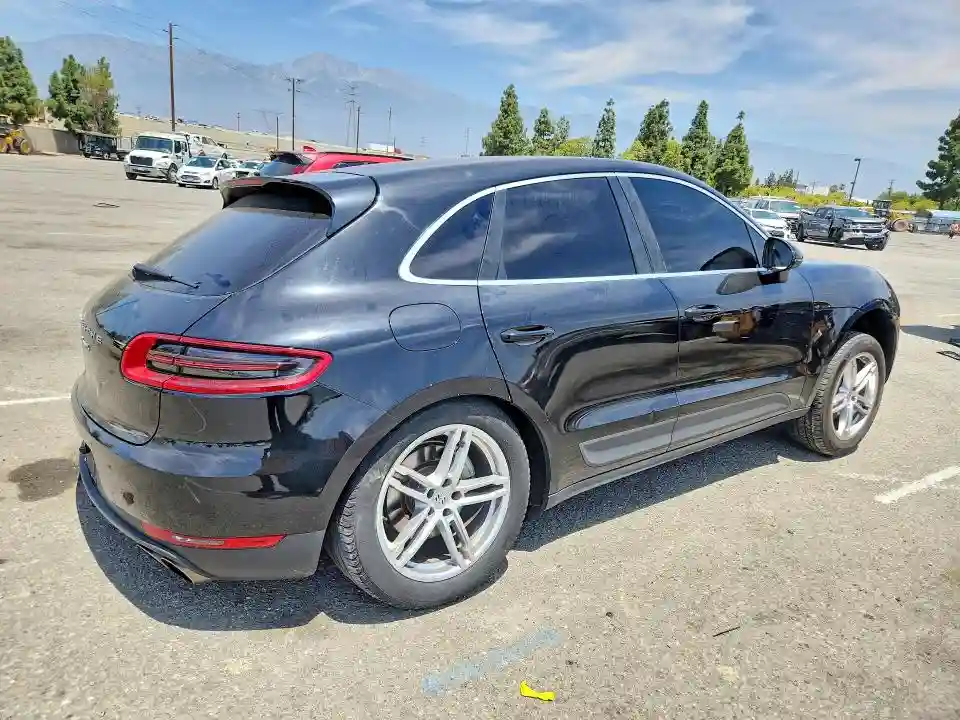 WP1AB2A59FLB51767 2015 PORSCHE MACAN-2
