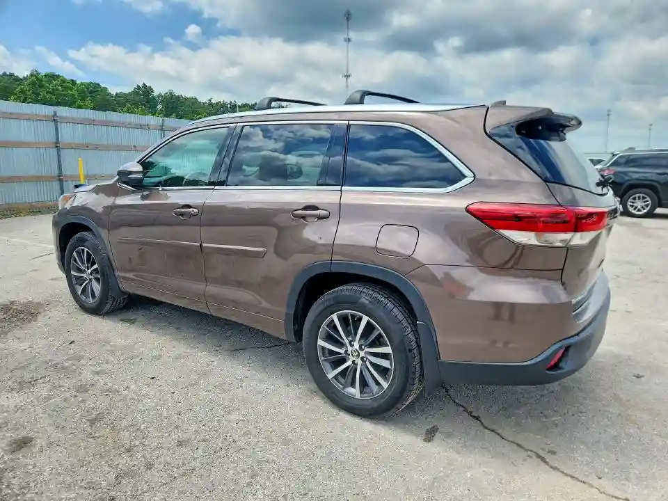 5TDJZRFH8HS450743 2017 TOYOTA HIGHLANDER-1