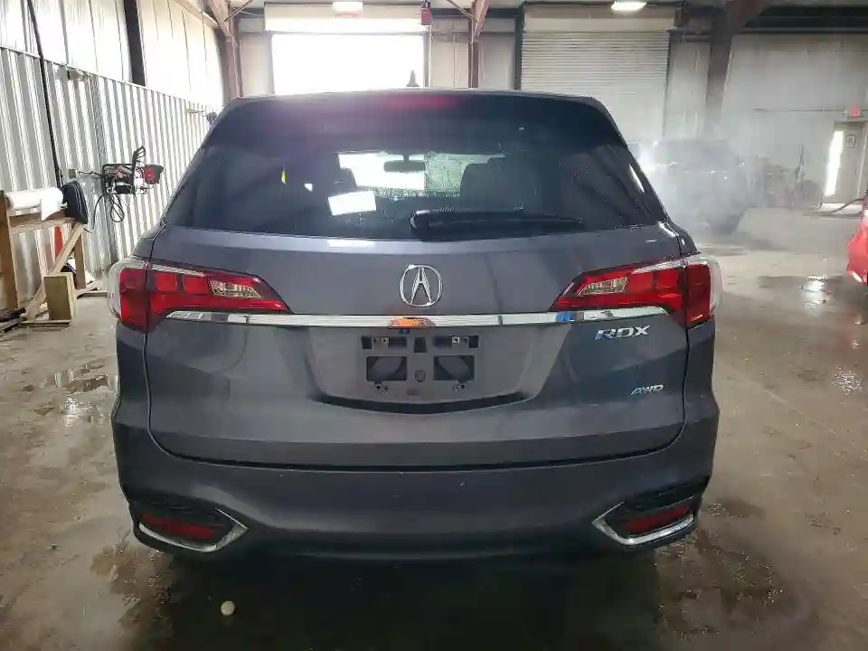 5J8TB4H56JL008202 2018 ACURA RDX-5