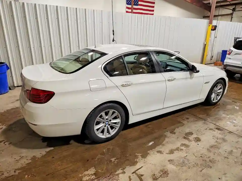 WBA5A7C5XFD622610 2015 BMW 5 SERIES-2