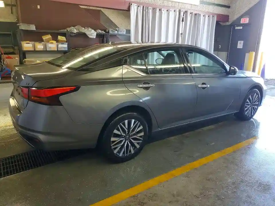 1N4BL4DW8PN370413 2023 NISSAN ALTIMA-2